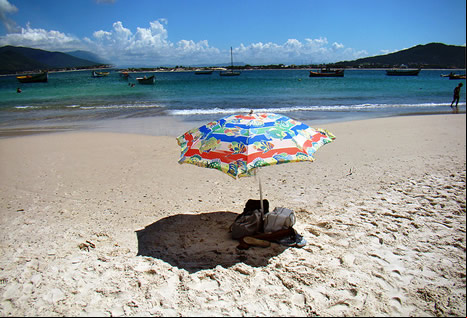 Playa en el sur de Brasil en día soleado